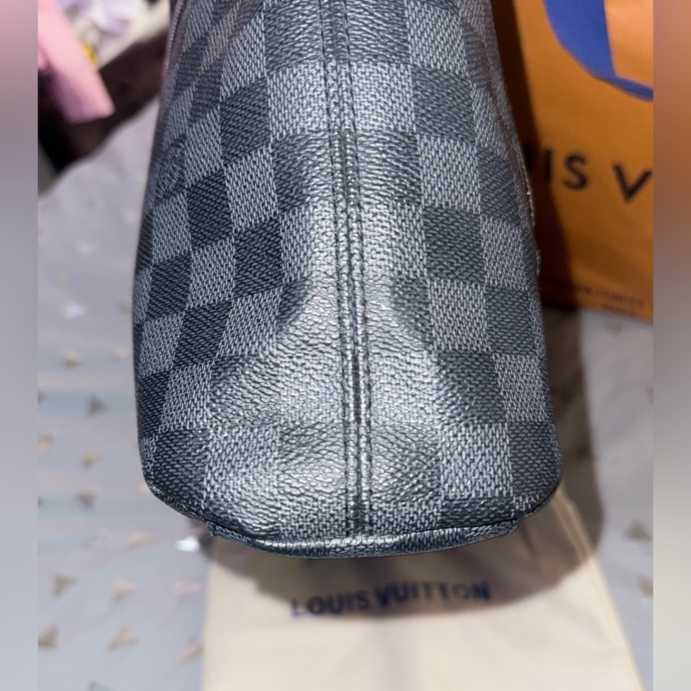 Louis Vuitton Damier Graphite Mick GM - Picture 12 of 15